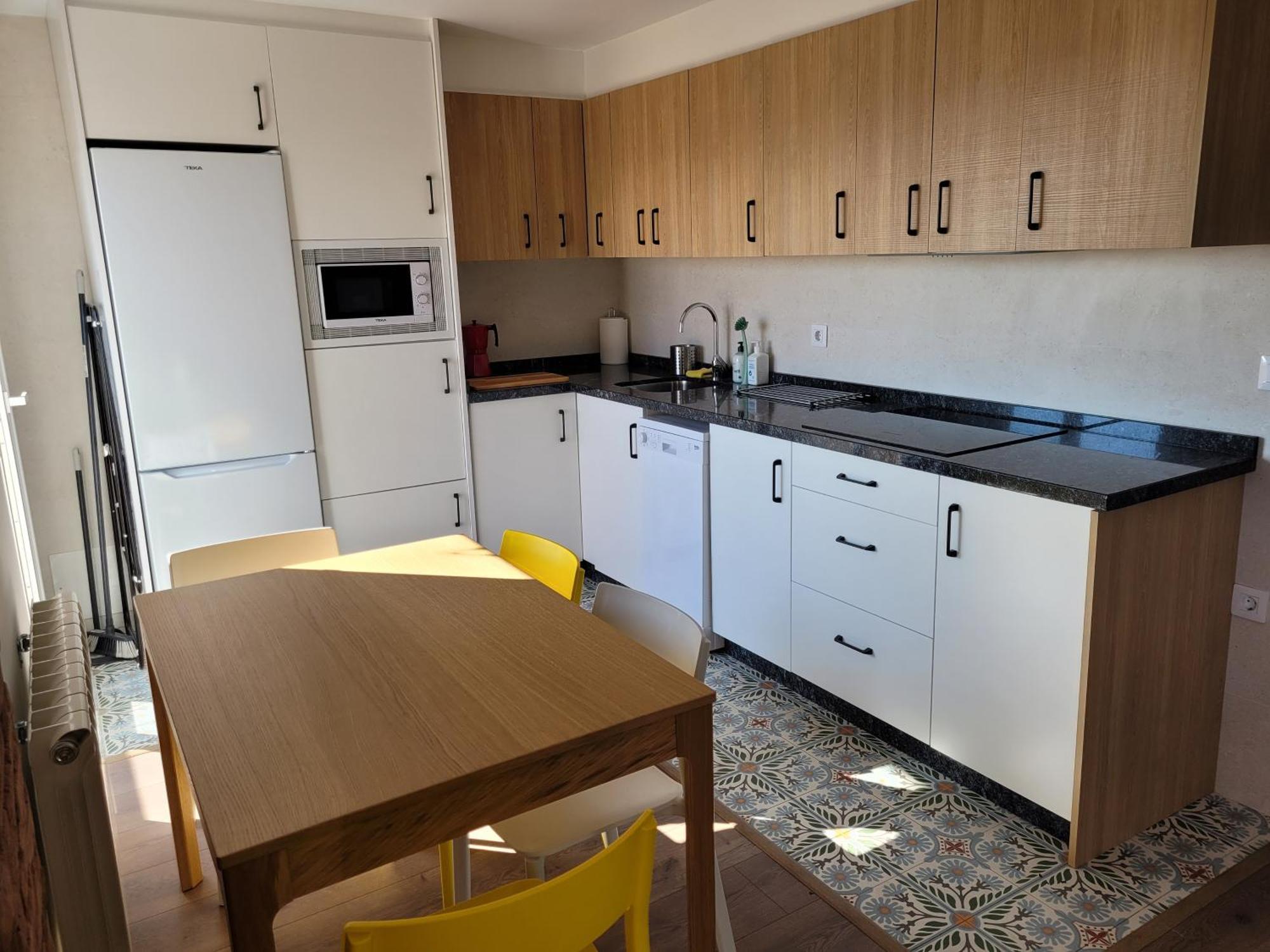 Pisos Turisticos 3m Apartament San Andrés del Rabanedo